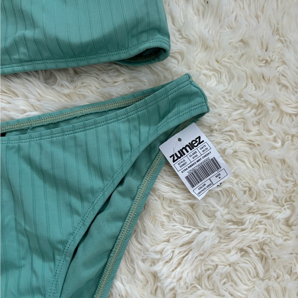 New Swimsuit - Picture 7 of 7